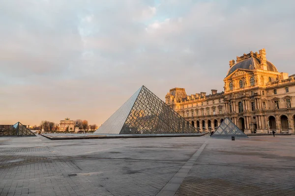 Paris France Jan 2022 Glass Pyramid Louvre Museum Main Entrance — Foto de Stock