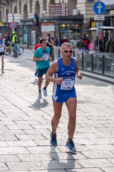 Turin Italy March 2022 Competitors Running Turin Half Marathon Held — Fotografia de Stock