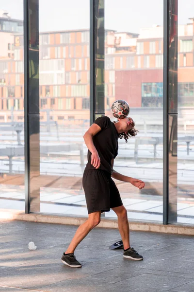 Utrecht Oct 2021 Young Dutch Performer Showing His Acrobatic Skills — Stockfoto