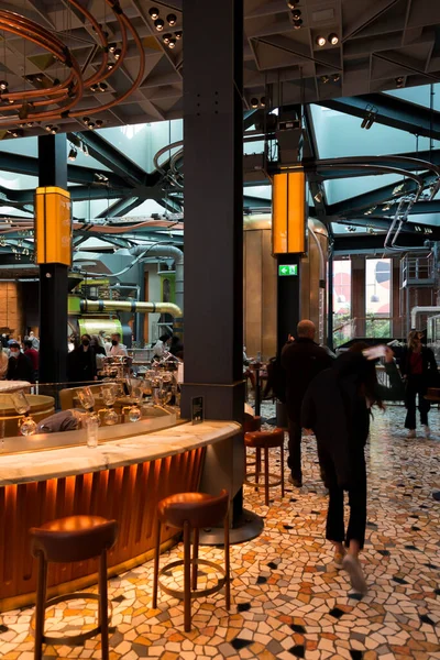 Milan Italy March 2022 Interior Starbucks Reserve Milano Roastery Located — Foto de Stock