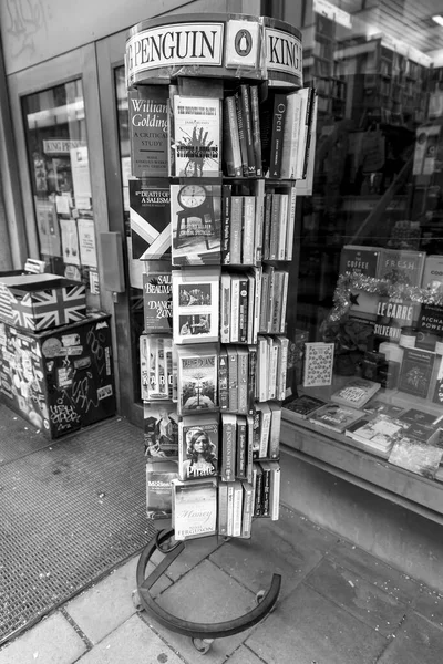 Munich Germany Dec 2021 Secondhand Used Books Sale Bookstore Stand —  Fotos de Stock