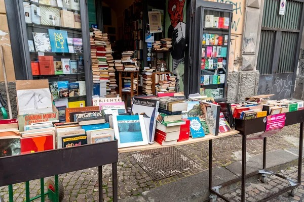 Napels Italië Apr 2022 Tweedehands Tweedehands Boeken Koop Een Boekenwinkel — Stockfoto