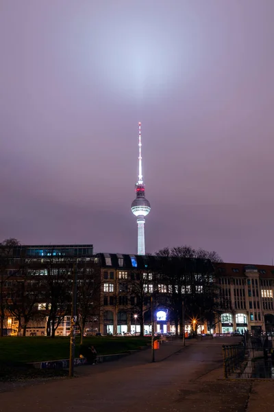 Berlin Allemagne Décembre 2021 Berlin Television Tower Berliner Fernsehturm Nuit — Photo