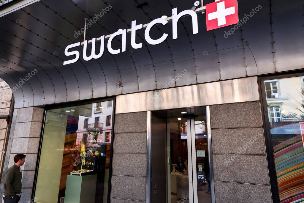 Ginevra Svizzera Marzo 2022 Ingresso Cartello Con Logo Swatch Famosa Foto stock editoriale di EnginKorkmaz 609148842