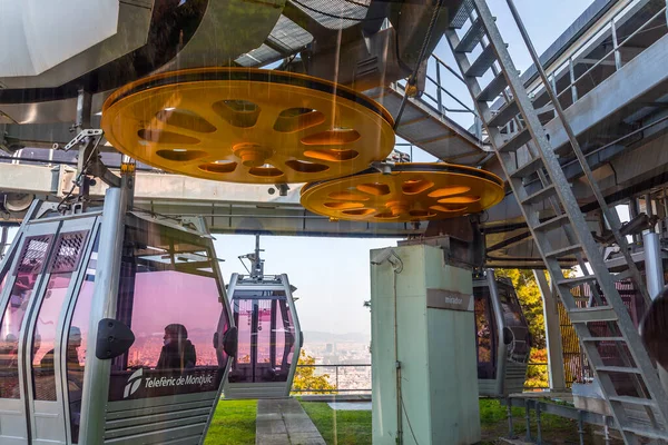 Barcelona España Feb 2022 Teleférico Que Lleva Los Visitantes Hacia —  Fotos de Stock