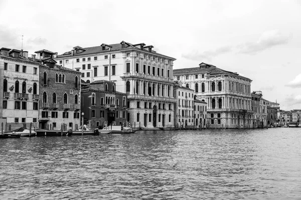 Venetië Italië April 2022 Prachtige Grachten Traditionele Venetiaanse Gebouwen Venetië — Stockfoto