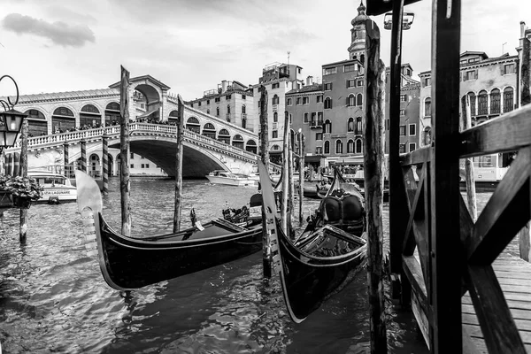 Venetië Italië April 2022 Beroemde Rialtobrug Het Canal Grande Venetië — Stockfoto