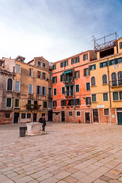 Venedig Italien April 2022 Typische Venezianische Architektur Und Straßenansichten Aus — Stockfoto