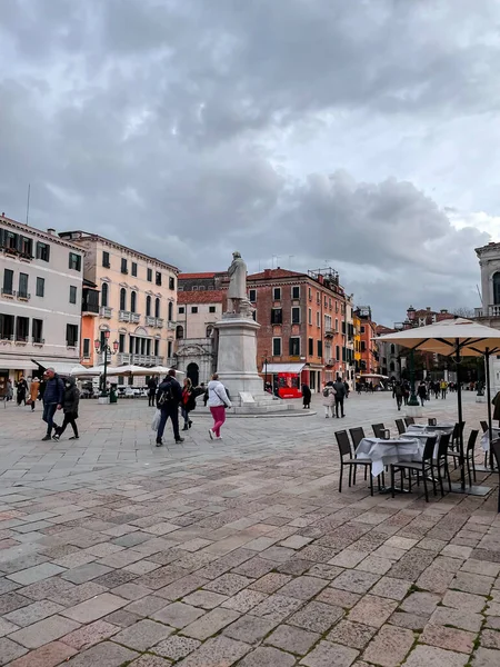 Venedig Italien April 2022 Typisk Venetiansk Arkitektur Och Gatuvy Från — Stockfoto