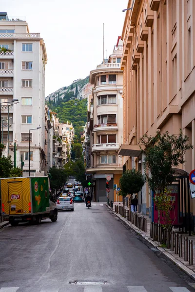アテネ ギリシャ 11月2021 アテネ ギリシャの首都の通りに近代的な建物 — ストック写真