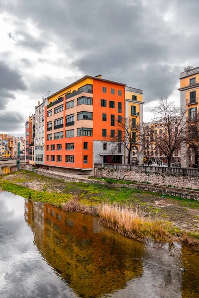 Girona Catalunha Espanha Feb 2022 Vista Paisagem Urbana Edifícios Redor — Fotografia de Stock