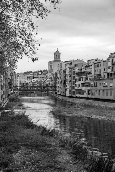 Girona Katalonya Spanya Şubat 2022 Girona Spanya Nın Güneyindeki Onyar — Stok fotoğraf
