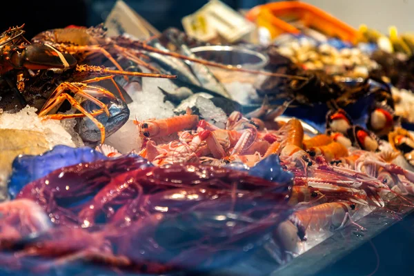 Рыба Морепродукты Продаются Магазине Жироне Каталония Испания — стоковое фото