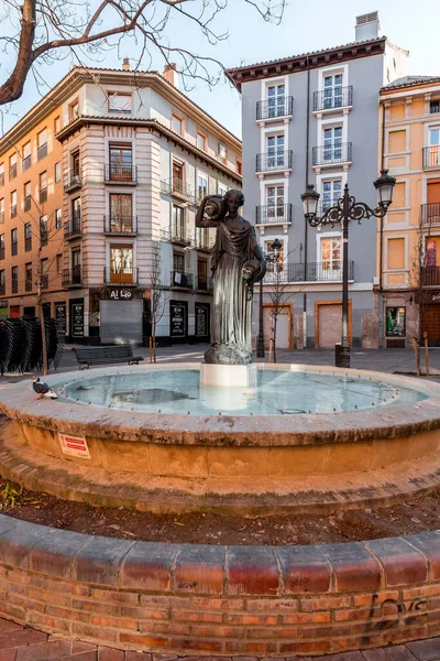 Zaragoza Spain February 2022 Bronze Statue Lady Fountain Zaragoza Aragon — Stock Photo, Image