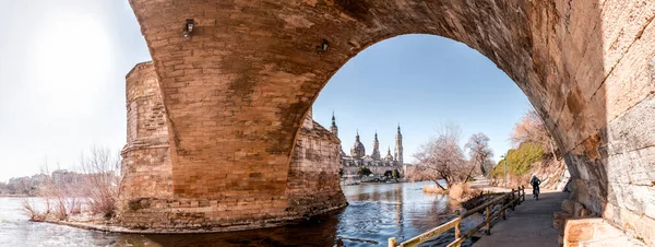 Zaragoza Španělsko Února 2022 Kamenný Most Puente Piedra Španělštině Přes — Stock fotografie