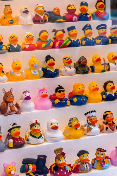 스페인사라고 2022 사라고 장난감 진열창에 장난감 — 스톡 사진