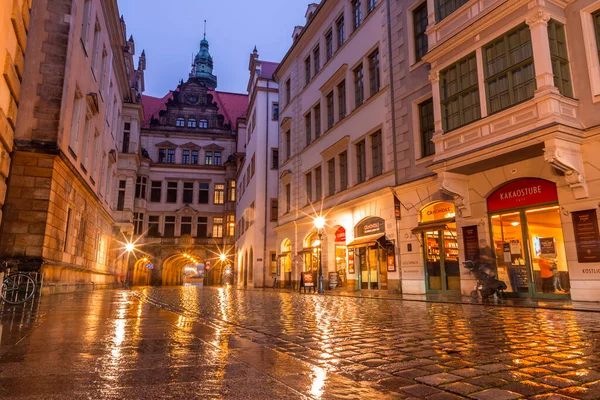 Dresden Alemanha Dezembro 2021 Vista Panorâmica Inverno Uma Noite Chuvosa — Fotografia de Stock