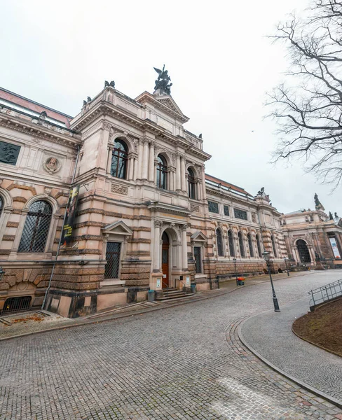 Дрезден Германия Dec 2021 Art Academy Kunsthalle Lipsiusbau University Exhibition — стоковое фото