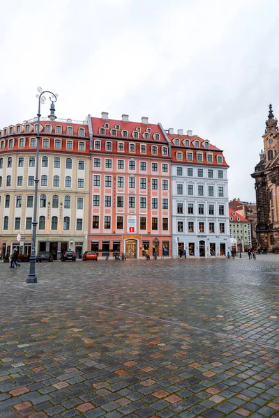 2021年12月19日 德国德累斯顿 Neumarkt是德国萨克森德累斯顿市中心一个具有重要文化意义的中心区域 也是德累斯顿市中心的主要广场 — 图库照片