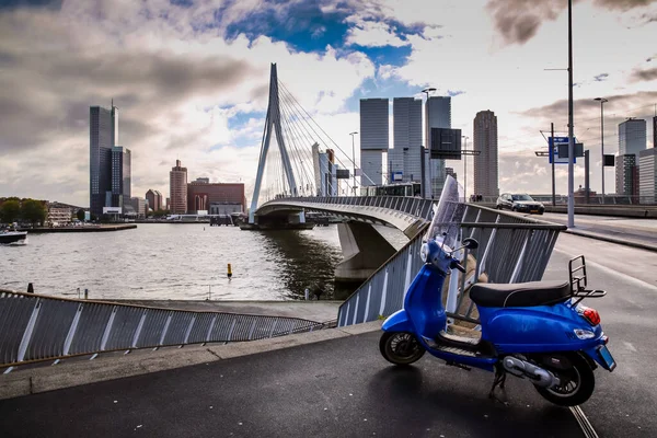 Hollanda Nın Büyük Ikinci Şehri Olan Rotterdam Daki Maas Veya — Stok fotoğraf