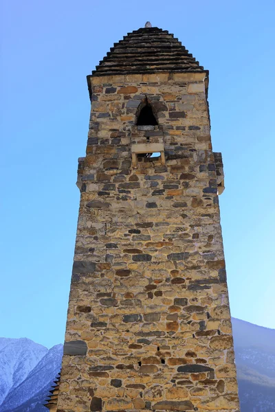 イングーシ共和国の塔があります。古代の建築と遺跡 — ストック写真