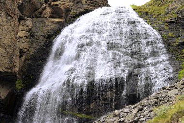 şelale kız gibi Kuzey cauca dağlar arasında örgü