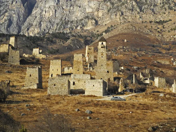 İnguşetya kuleleri. antik mimari ve kalıntılar — Stok fotoğraf