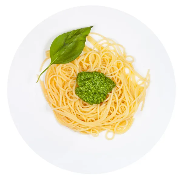 Vista superior em espaguete com pesto — Fotografia de Stock