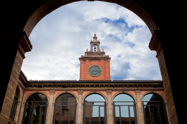 Kule ve avlu archiginnasio Sarayı, bologna