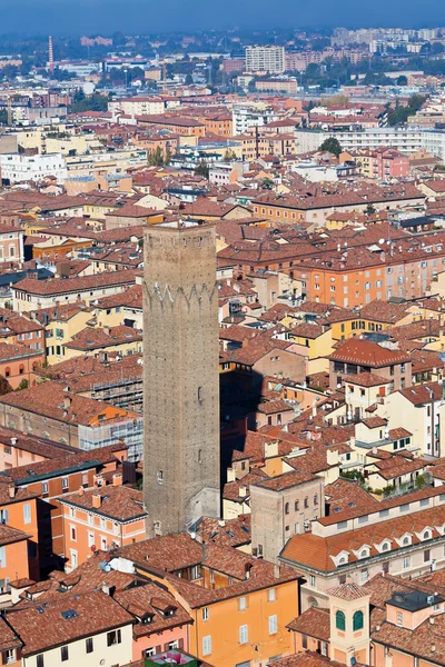 Asinelli Kulesi, görünümden bologna — Stok fotoğraf