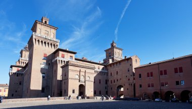 ferrara, kale estense dış yan görünüm