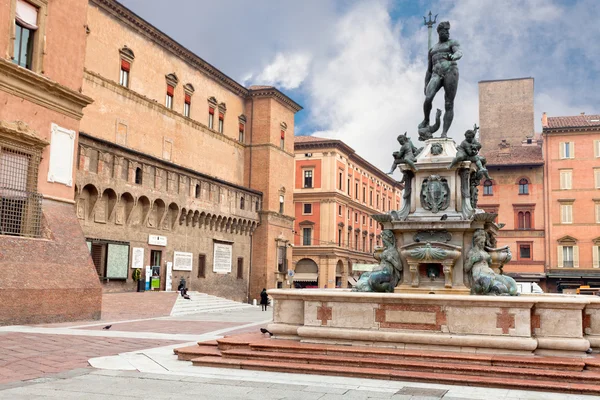 Fontána Neptun na piazza del nettuno v Bologni — Stock fotografie