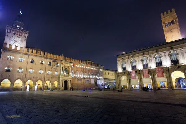 Piazza maggiore mit accursio palast und palazzo del podest — Stockfoto