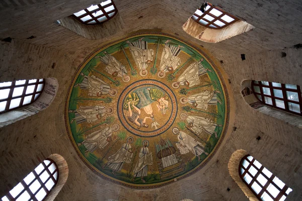 Ceiling Mosaic of the Arian Baptistery — Stock Photo, Image