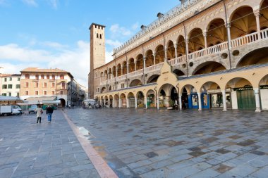 Palazzo della ragione piazza delle erbe, padua üzerinde