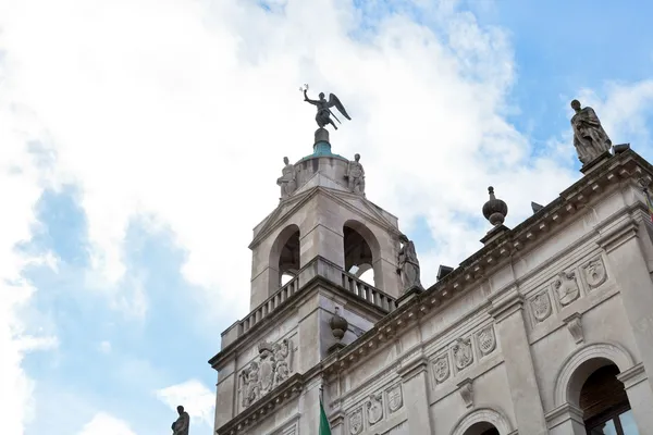 Torre del ayuntamiento Palazzo moroni en Padua — Foto de Stock