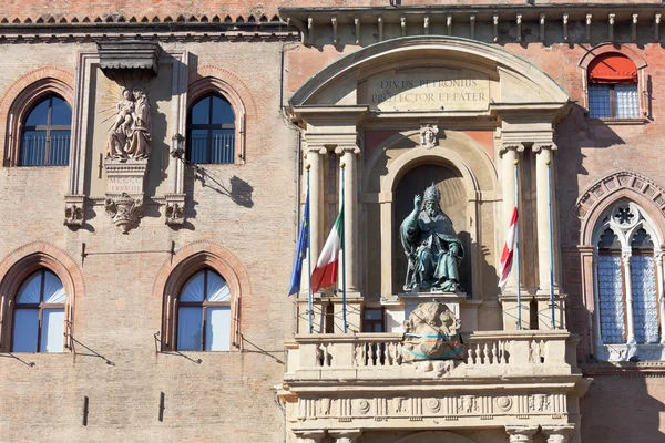 Medeltida palazzo comunale i bologna, Italien — Stockfoto