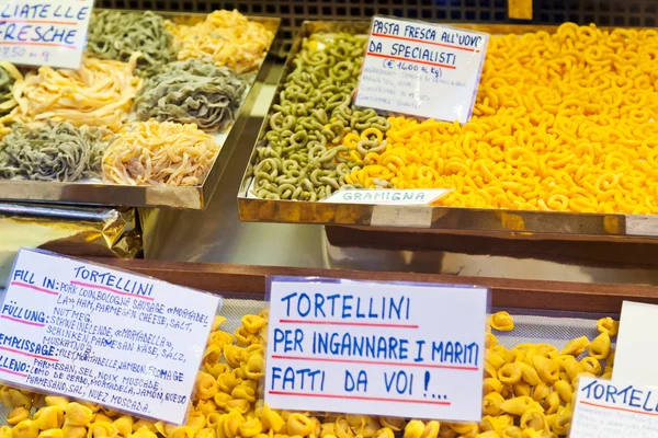 Traditional fresh made local bolognese pasta — Stock Photo, Image