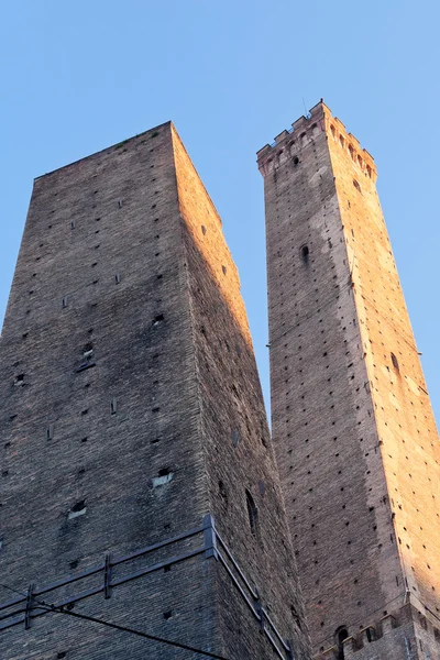 Duas torres em Bolonha, Itália — Fotografia de Stock