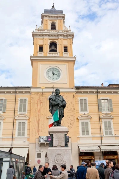 Giuseppe Garibaldi emlékmű, Parma, Olaszország — Stock Fotó