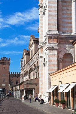 panoramik Via trento e trieste, Belediye Binası ve cathedr