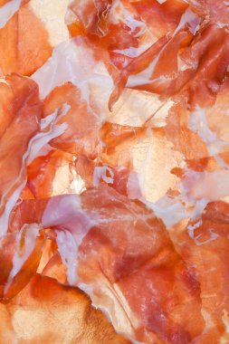 arka plandan dilimlenmiş jambon prosciutto di parma