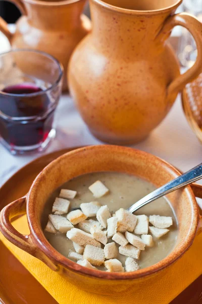 Local Ferrara soup with warm croutons — Stock Photo, Image