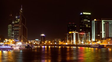 Dünya Ticaret Merkezi Moskova'da gece manzarası