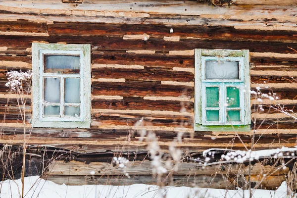 Gamla timrade vägg av rustika hus — Stockfoto