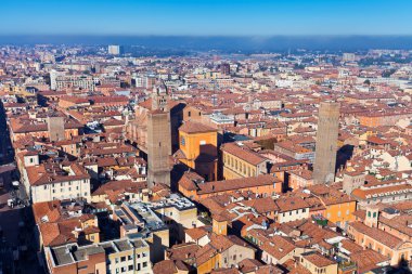 bologna kuleleri hava kuş bakışı manzaralar