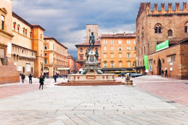 piazza del nettuno Bologna tarihinde Neptün Çeşmesi