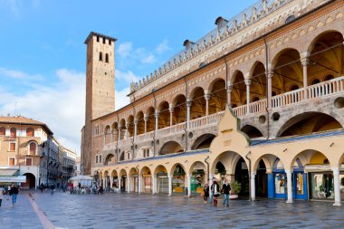Palazzo della ragione piazza delle erbe, padua üzerinde
