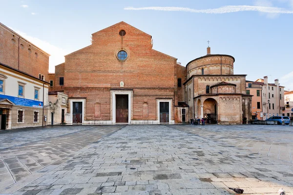 Padua kathedraal met de doopkapel, Italië — Stockfoto