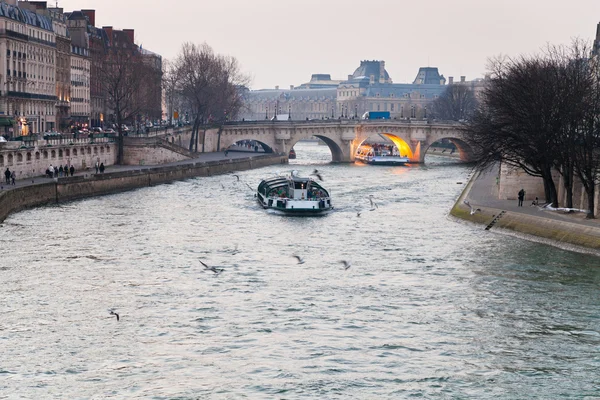 Seine river and Pont Neuf in Paris — Stock Photo, Image